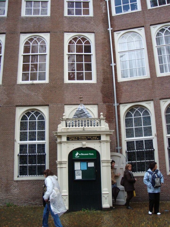 La iglesia católica clandestina